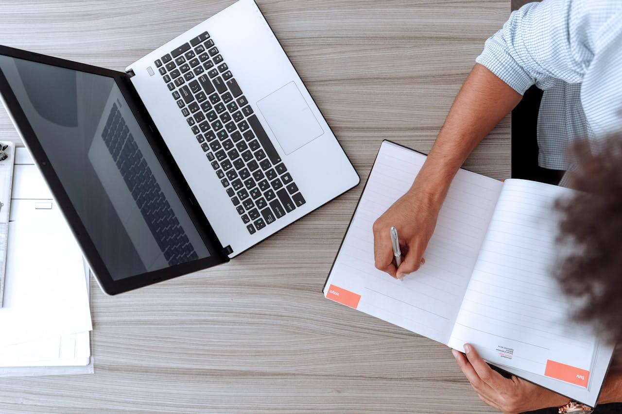 richiedi il tuo primo appuntamento con un consulente del lavoro Data Service